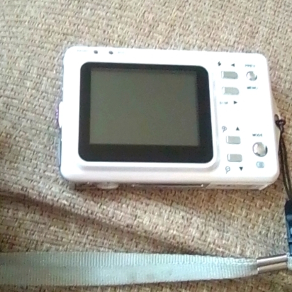 Digital camera - Picture 2 of 2